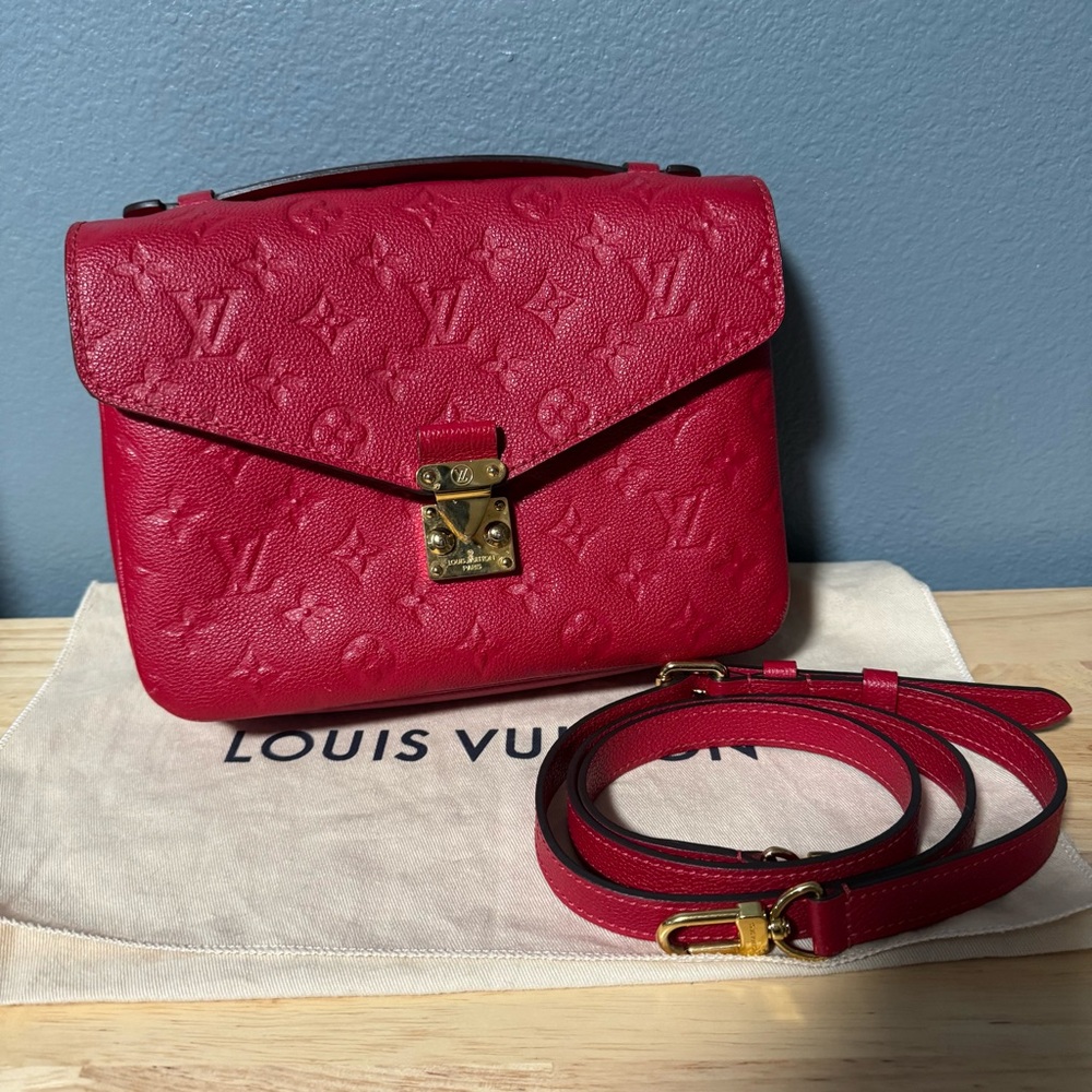 Preloved Louis Vuitton Pochette Metis Monogram Empreinte Leather
